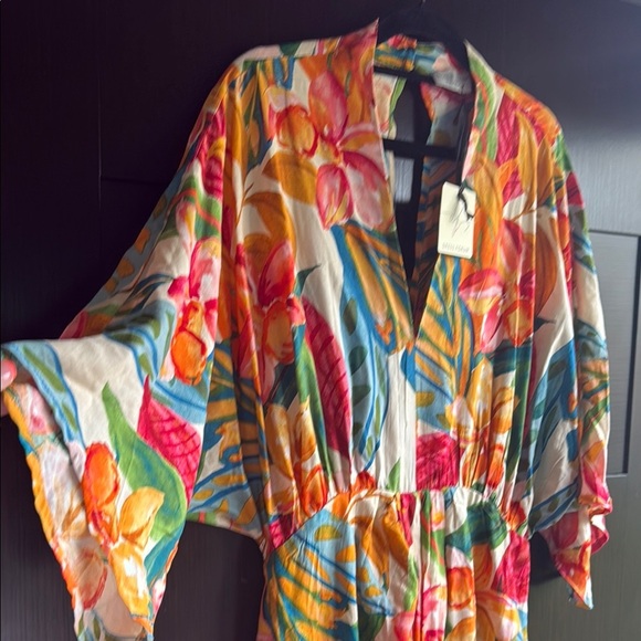 Dress Forum Dresses & Skirts - NWT Dress Forum Tropical Print Kimono Style Dress - Size L